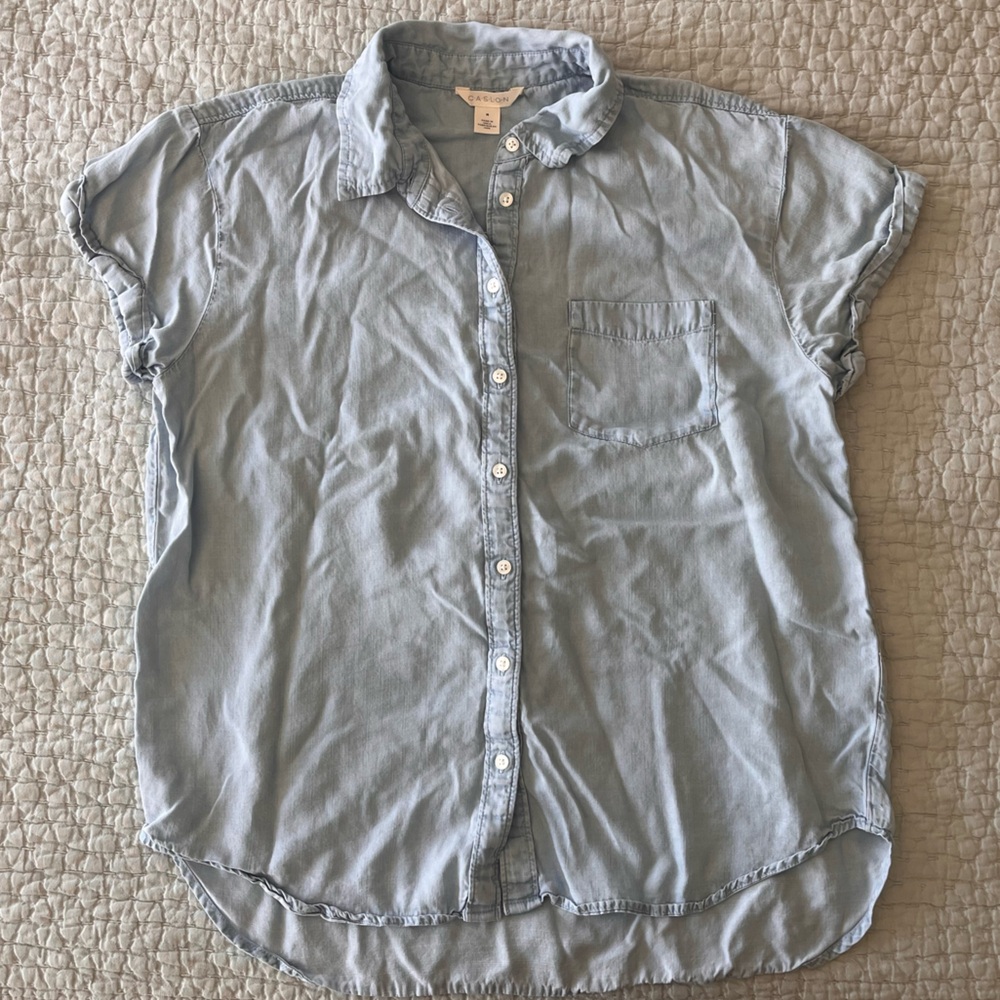 Light Blue Chambray Caslon Button-Up Shirt
